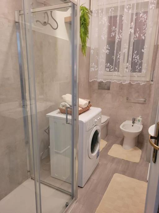 Bilocale: 5 Minuti Dall'Ariston Sanremo Bagian luar foto